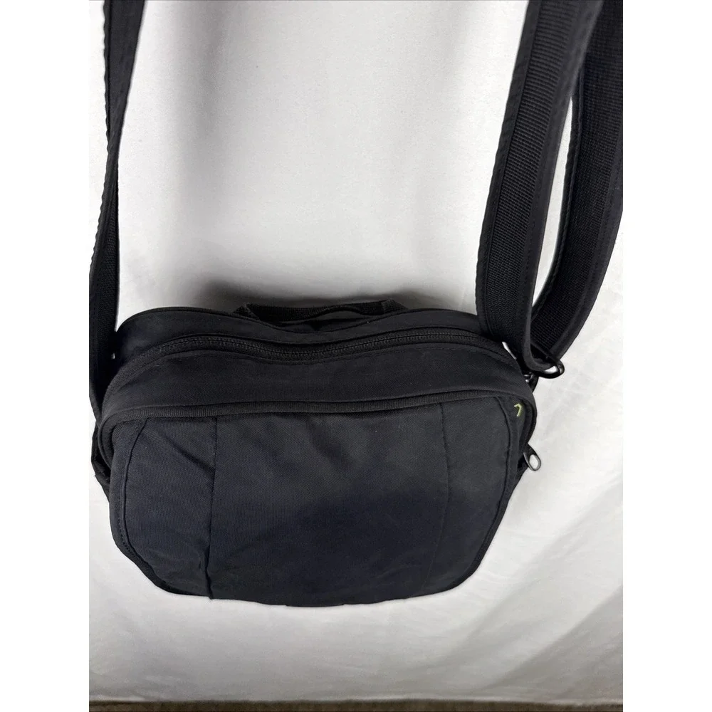 Pacsafe Metrosafe 200 Gii Unisex Messenger Bag Crossbody RFID Black Nylon Travel